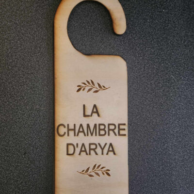Accroche porte en bois personnalisé