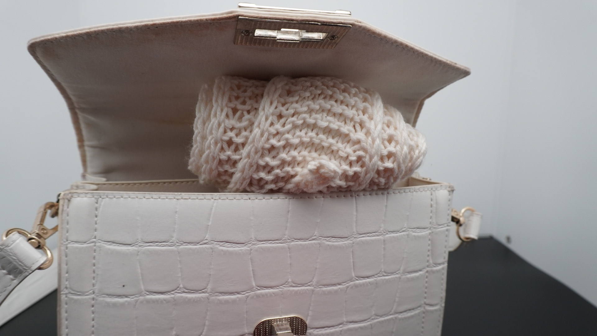 Echarpe laine à mettre dans le sac – Image 4
