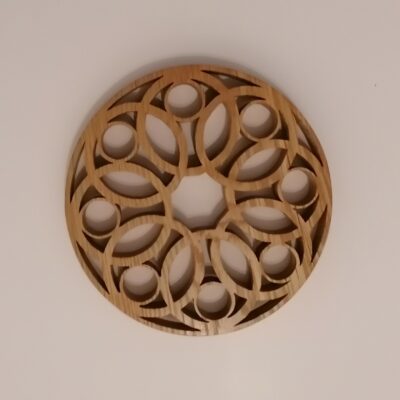 Dessous de plat modèle rosace en bois massif, motif mandala, art de la table