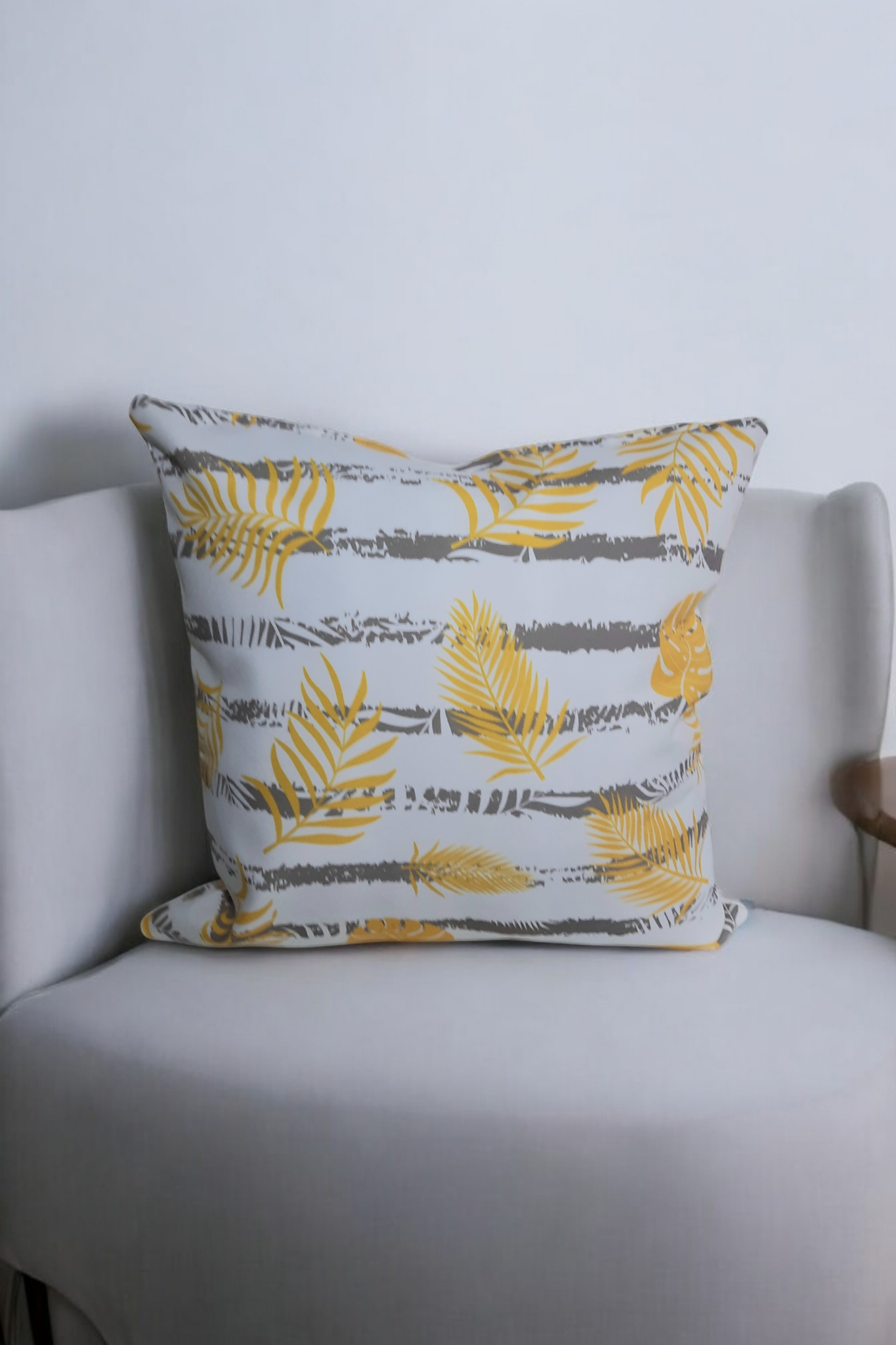 Housse de Coussin Feuille de Palmier Jaune – Fabrication Française & Tissu Oeko-Tex – Image 2