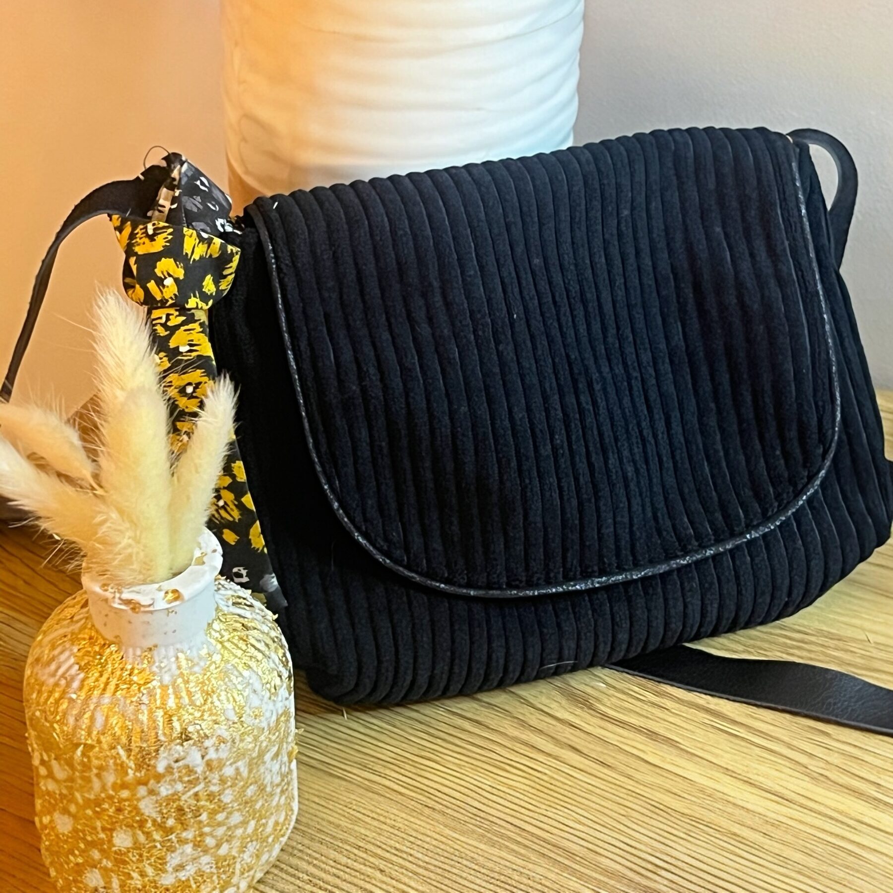 Mini sac "P'tite Poulette" Noir – L'élégance compacte et pratique – Image 2