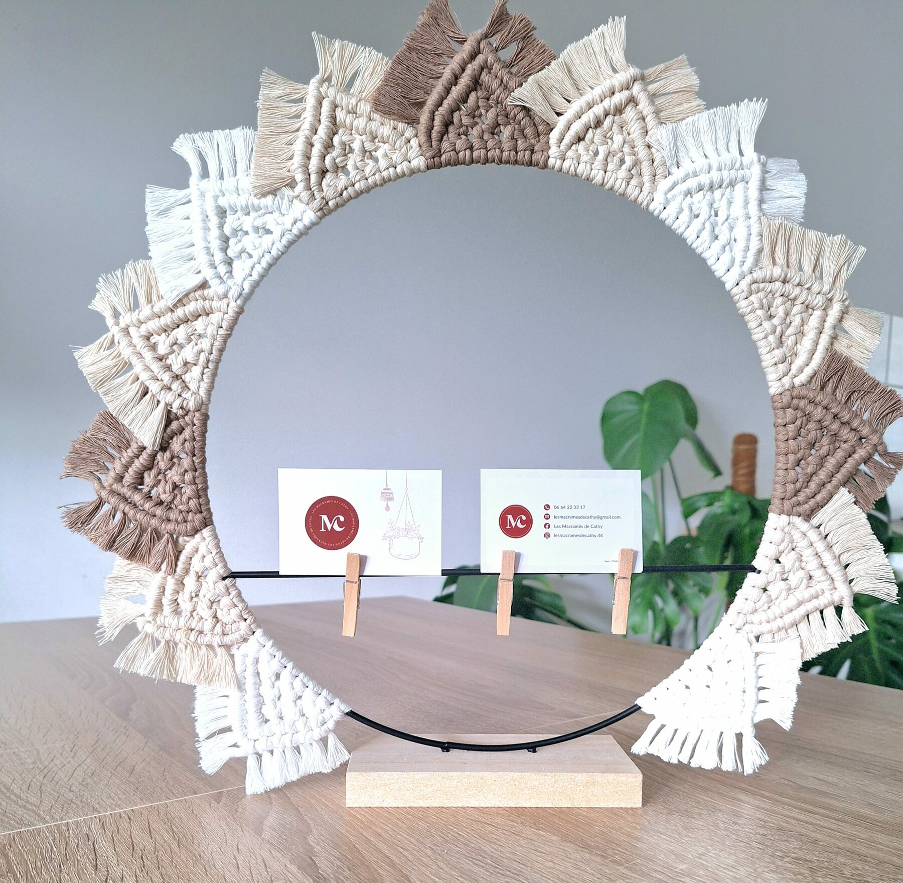 Porte photo rond fer socle en bois