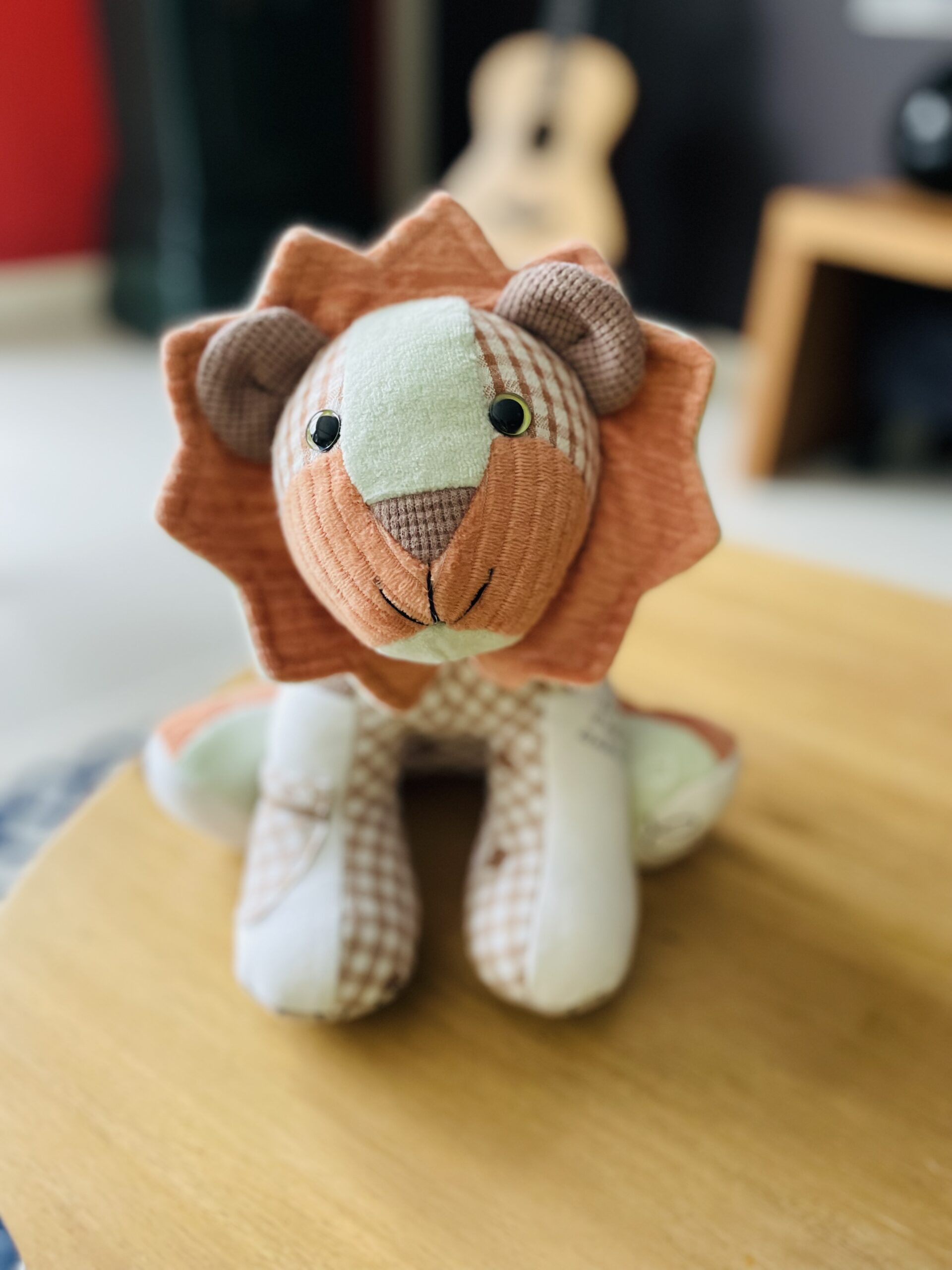 memory - lion, peluche personnalisée à partir de vos vêtements sentimentaux