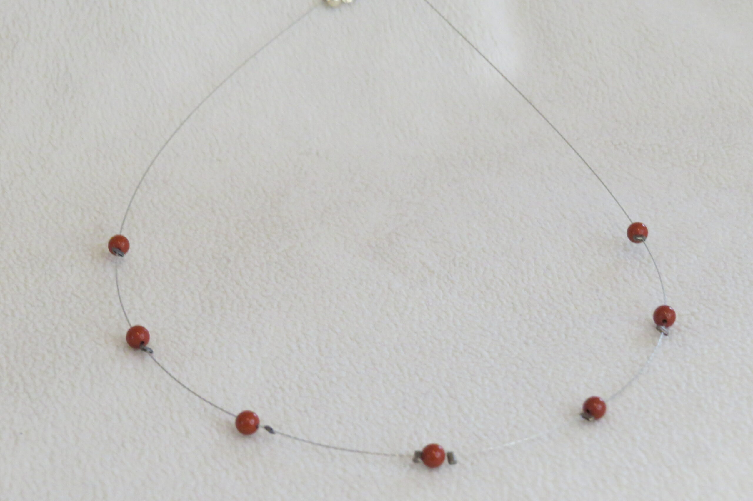 Collier jaspe monté sur câble – Image 2