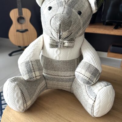 Daddy-bear , peluche personnalisée à partir de vos vêtements sentimentaux