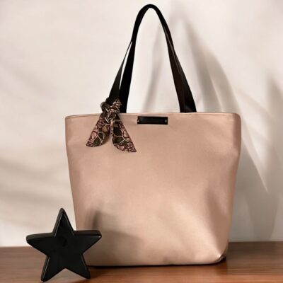 Sac cabas en simili cuir irisé rose poudré et anses en cuir