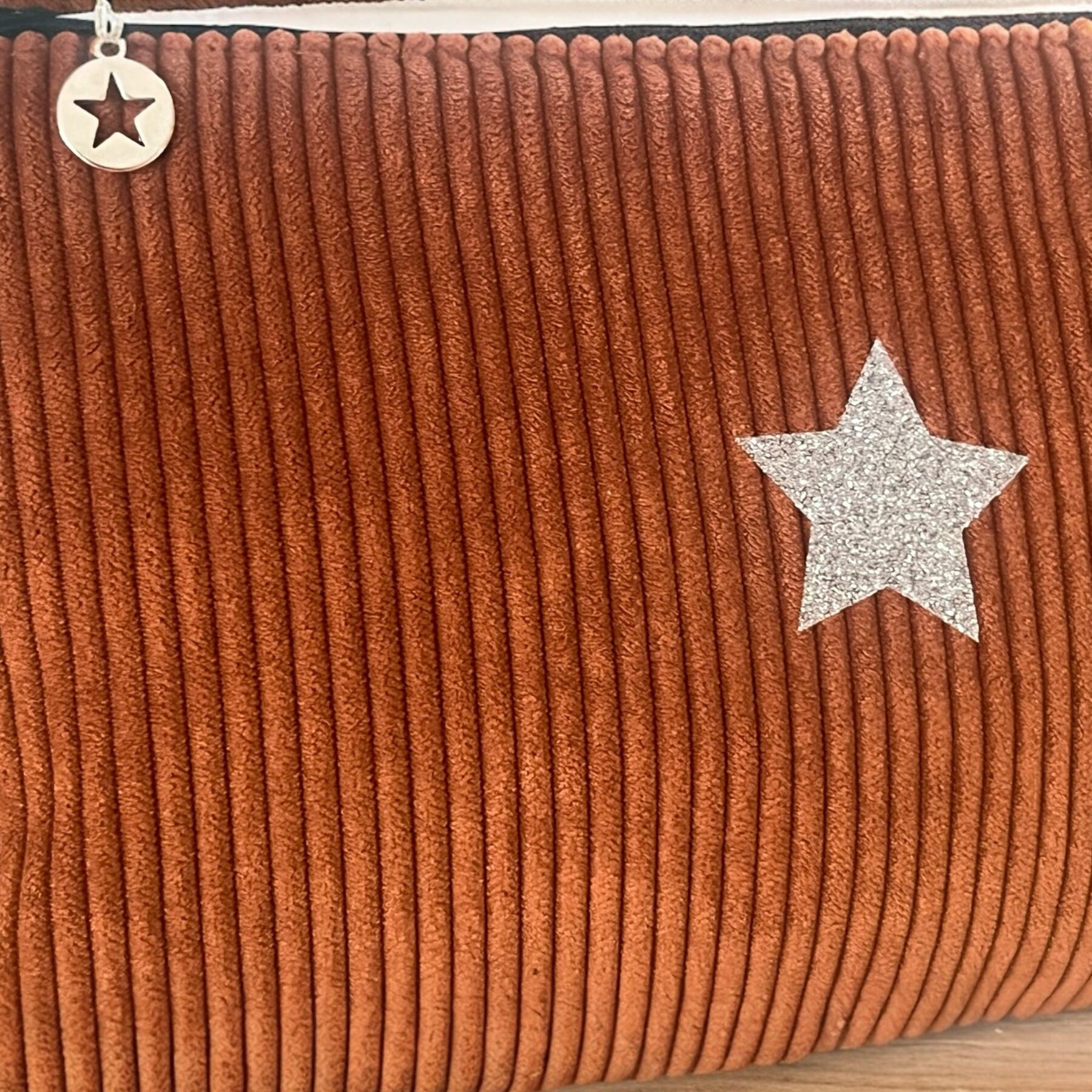 Trousse en velours côtelé terracota – Image 2
