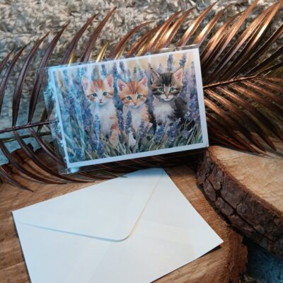 Carte postale ou décoration chaton et lavande