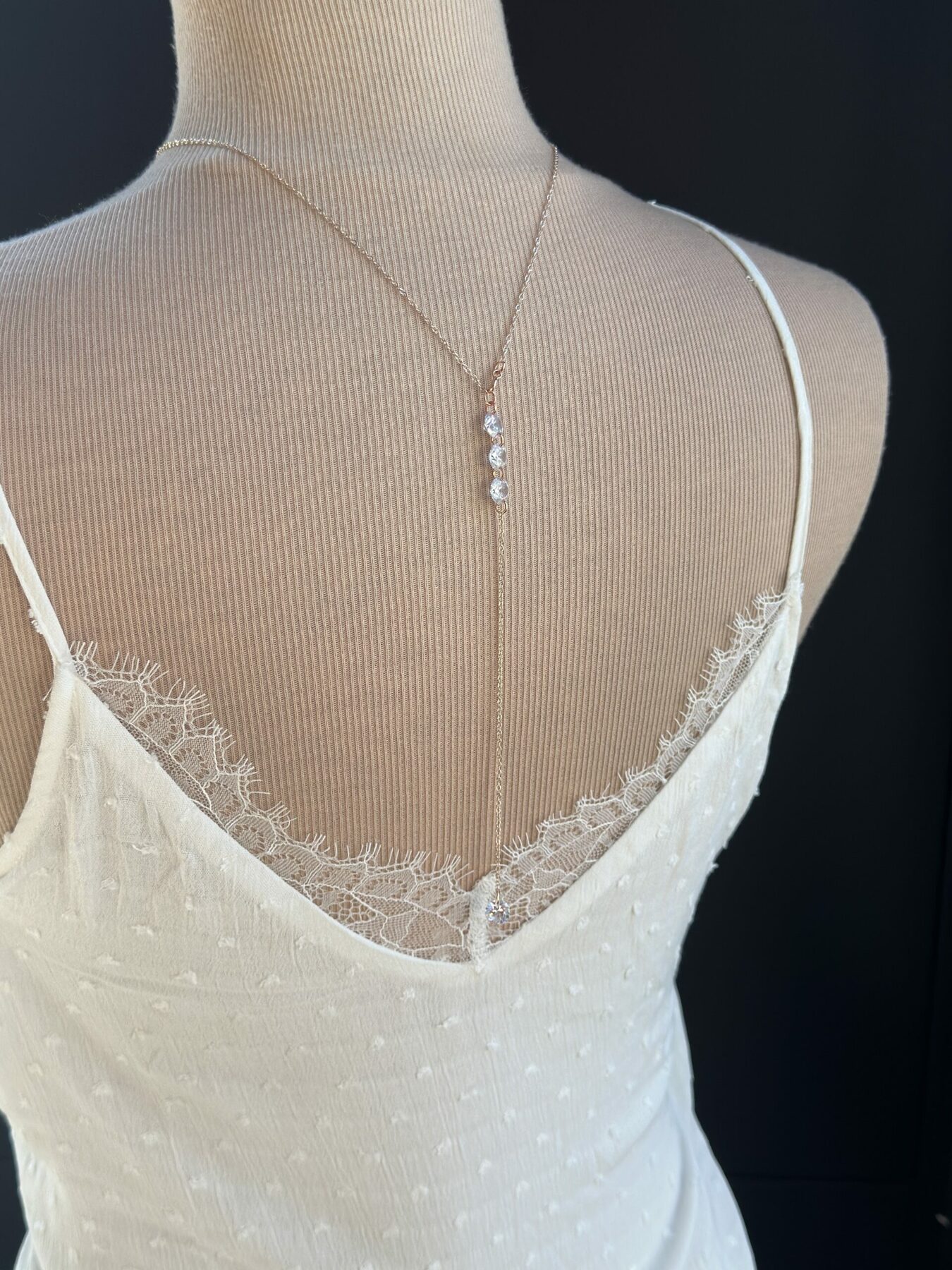 Collier dos mariée strass, cristal, perles … collier dos unique, création sur mesure selon vos envies - Ateliersdisa – Image 2