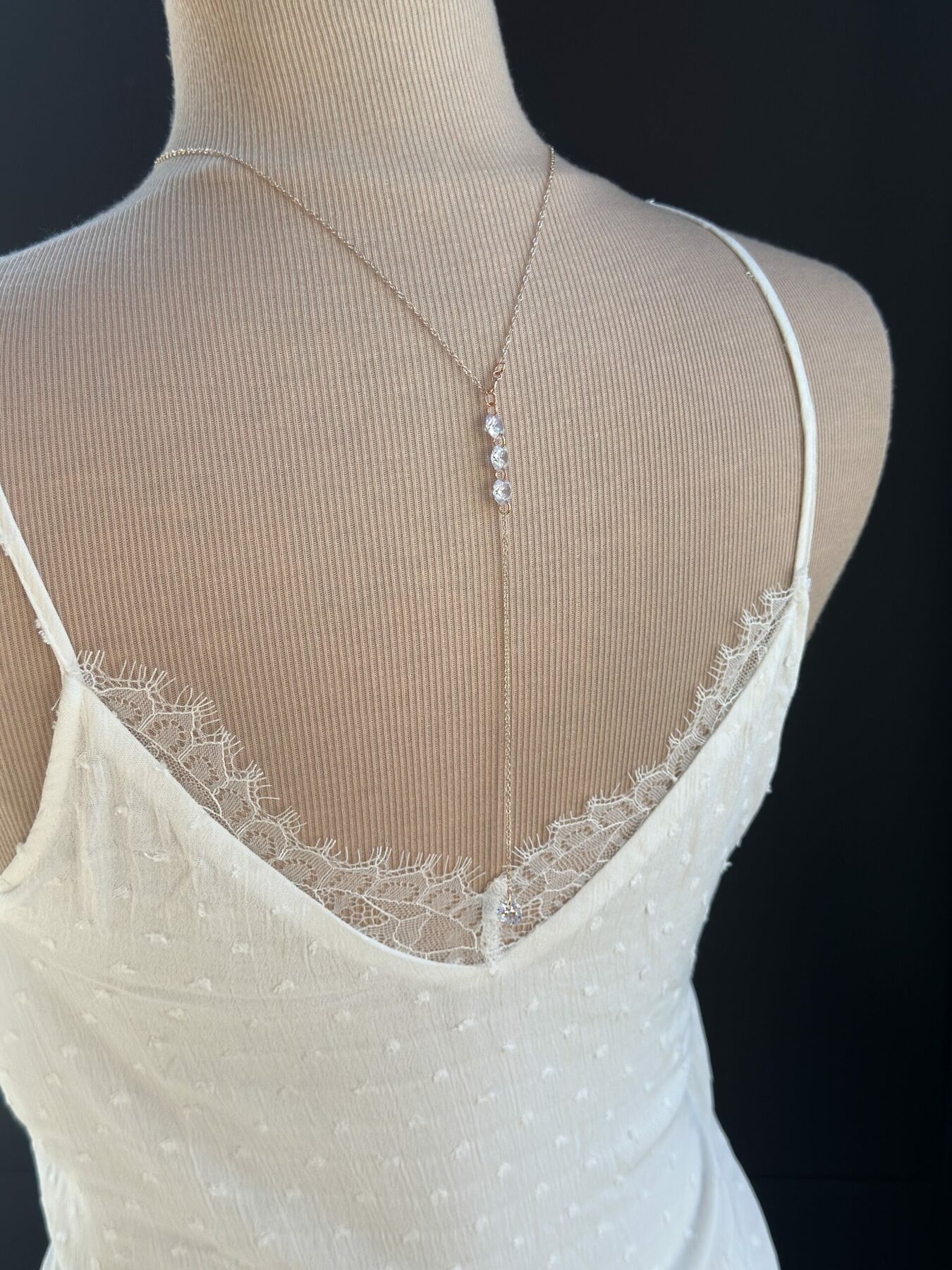 Collier dos mariée strass, cristal, perles … collier dos unique, création sur mesure selon vos envies - Ateliersdisa – Image 3