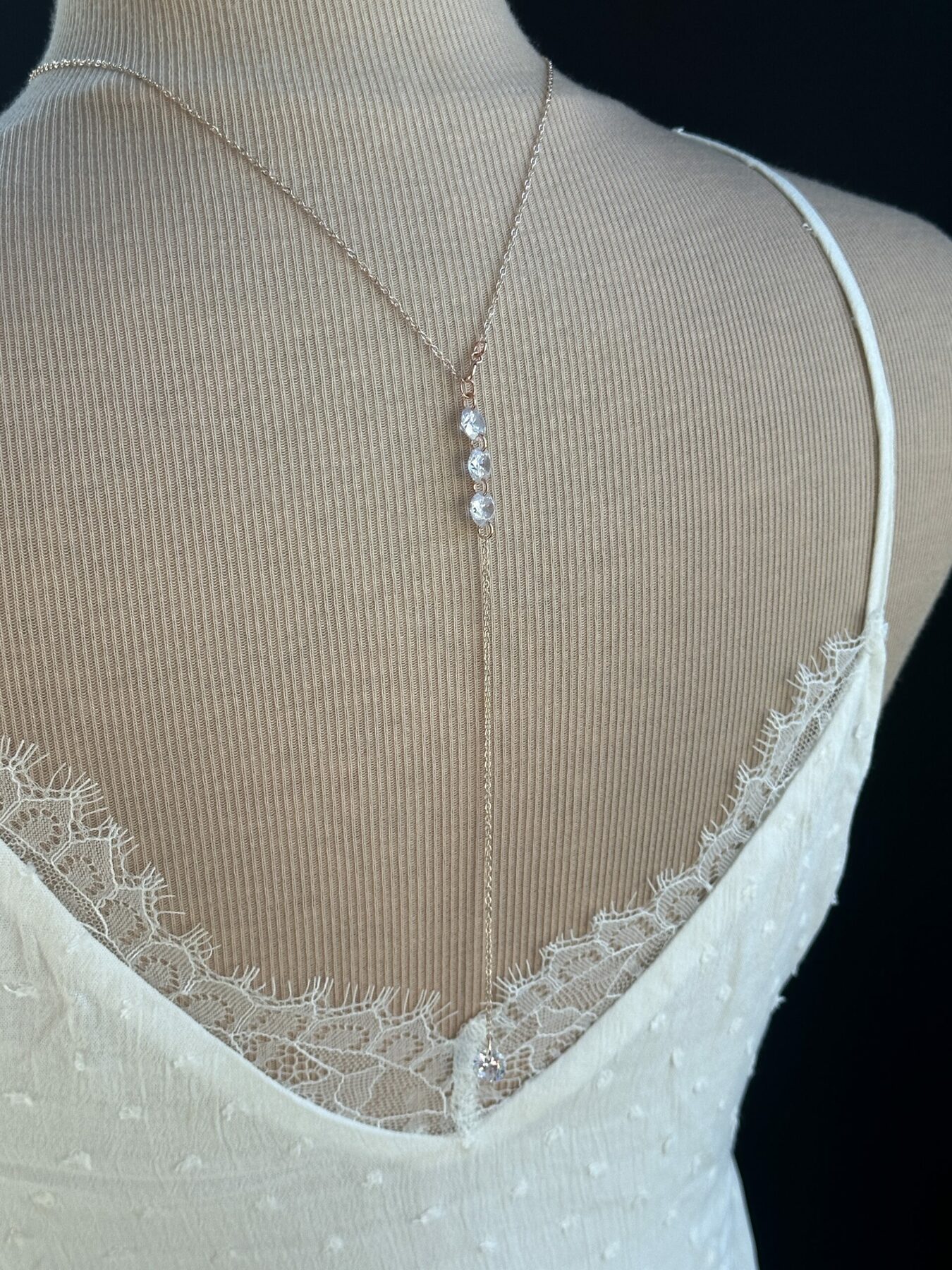 Collier dos mariée strass, cristal, perles … collier dos unique, création sur mesure selon vos envies - Ateliersdisa