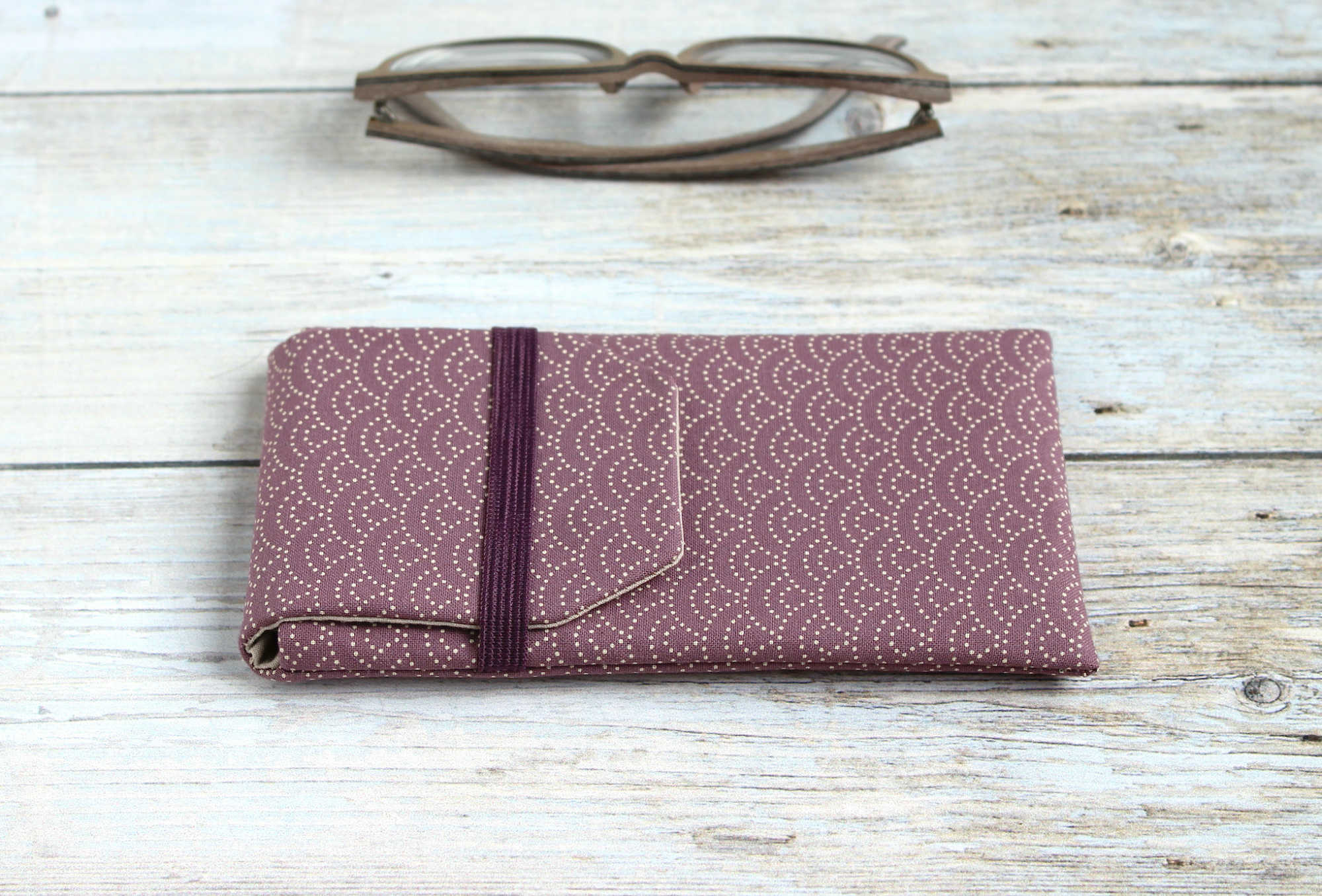 Étui à lunettes tissu japonais fleurs, pochette lunettes molletonnée, accessoire japonais – Image 3