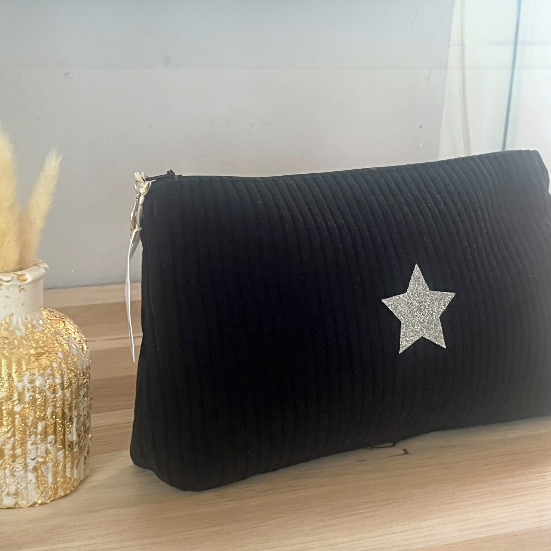 Trousse en velours côtelé noir – Image 2