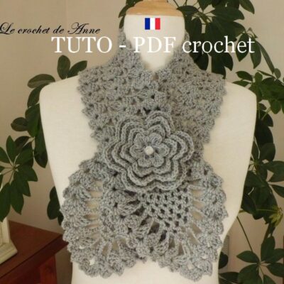 TUTO CROCHET - Echarpe aux pointes Ananas , ornée d'une fleur broche , facile à réaliser !