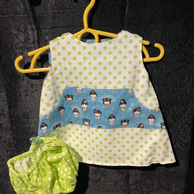 Robe réversible poupée de chine et pois 3 mois