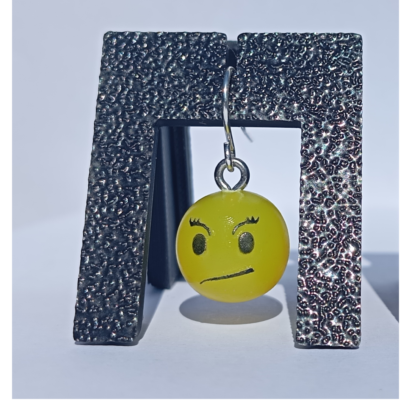 Boucles d'oreilles pendentifs émoji énervée