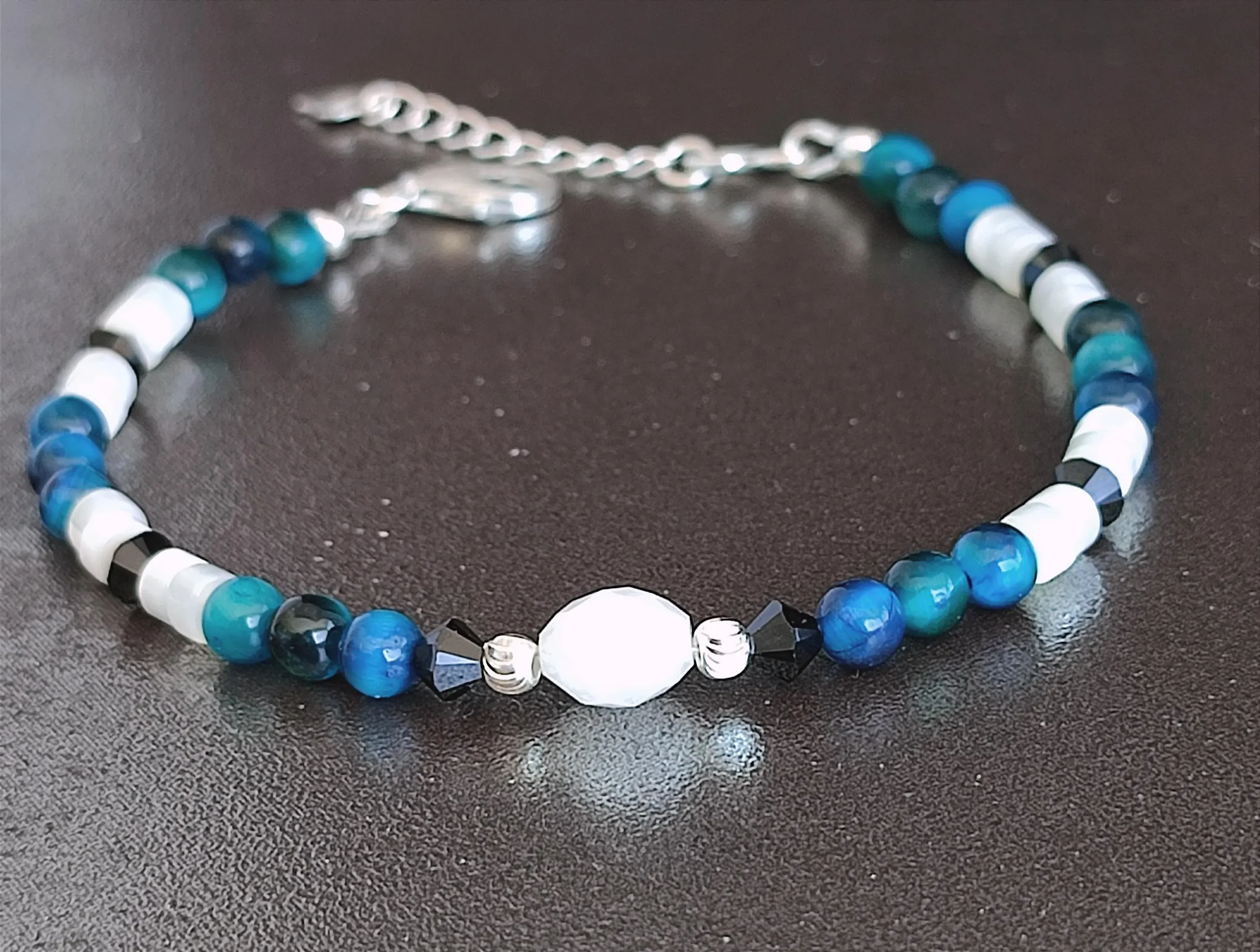 Bracelet Œil de Tigre Bleu, Pierre de Lune et Nacre – Argent 925 ou Gold Filled 14K – Image 2