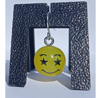 Boucles d'oreilles pendentifs émoji yeux étoilés