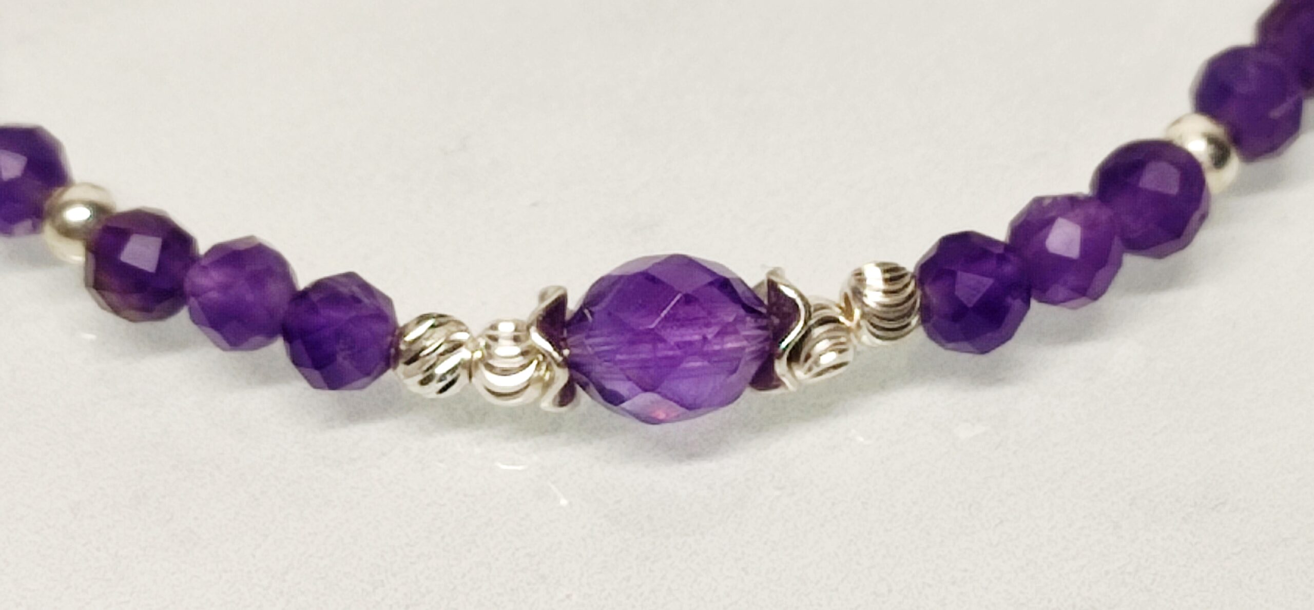 Bracelet en perles d' Améthystes facettées sur Argent 925 – Image 2