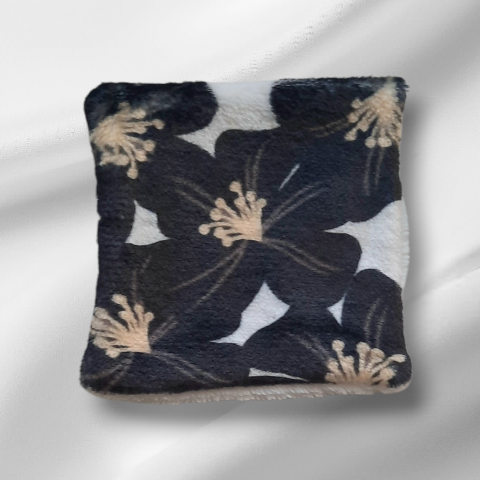 Lingettes Démaquillantes Réversibles – Un Cadeau Doux pour une Maman en Or – Image 4