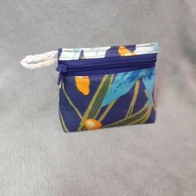 Petite trousse de rangement bleue