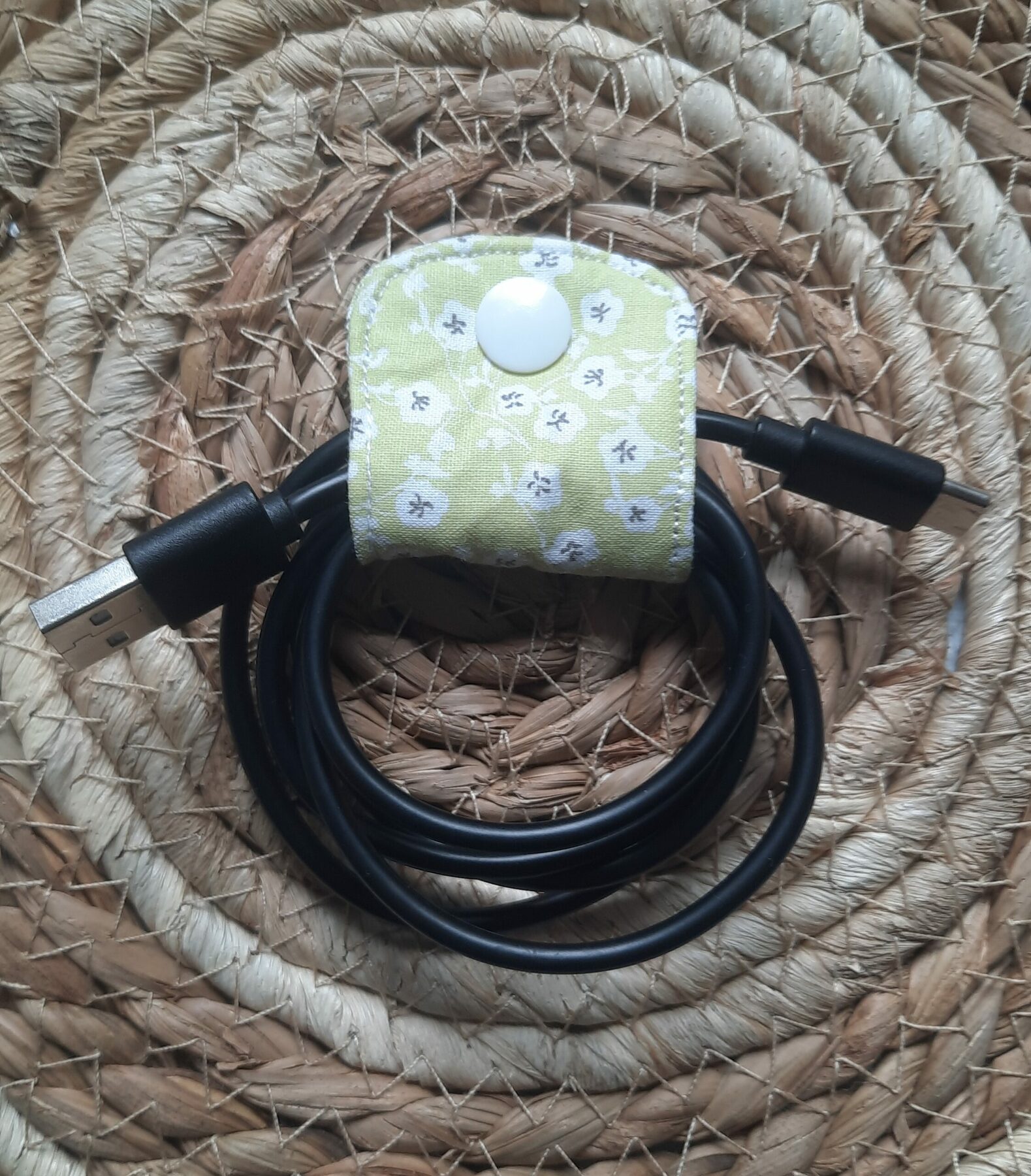 Attaches et Range Câbles Faits Main – Praticité et Style pour Tous Vos Appareils – Image 7