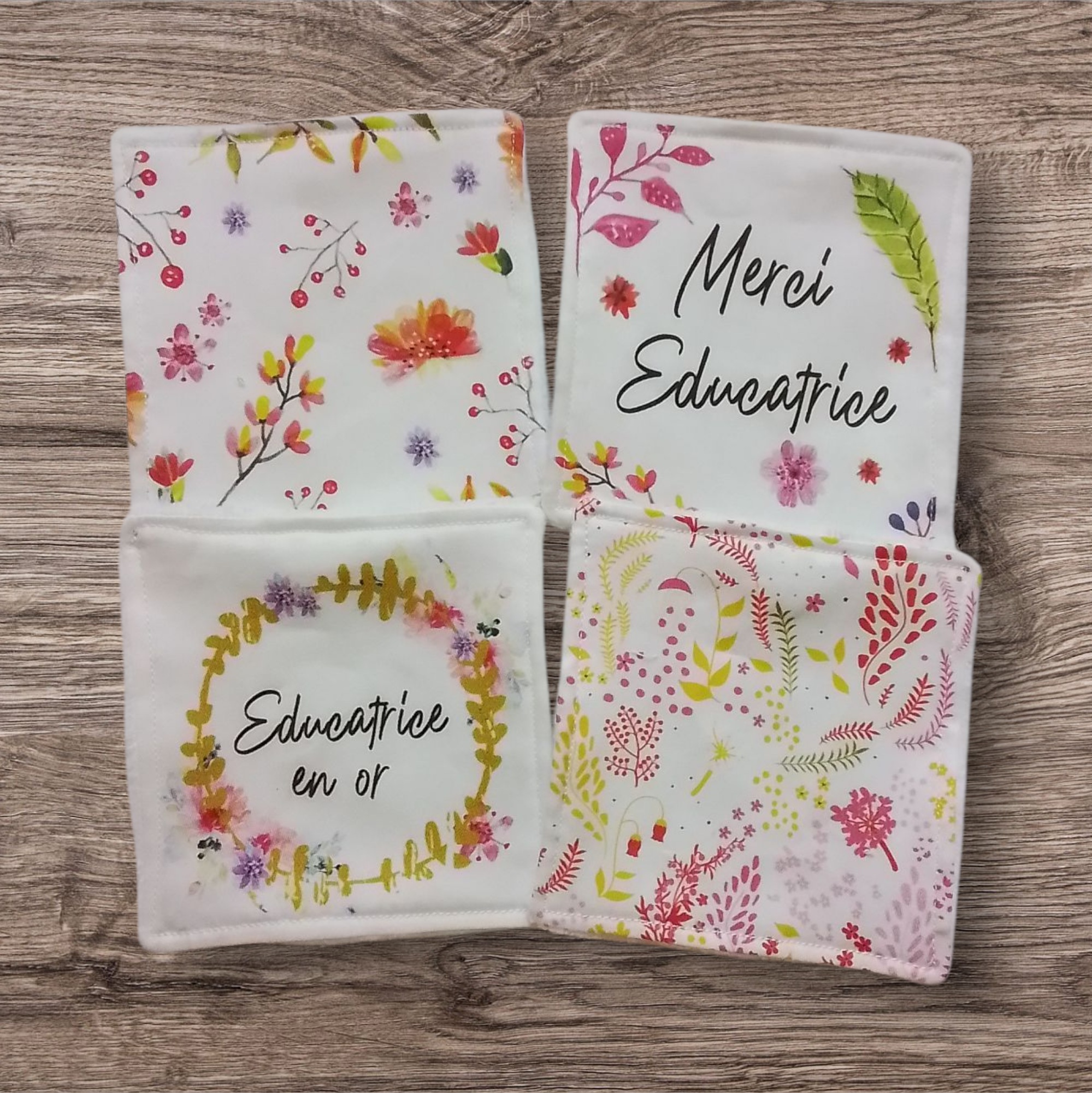 Cadeau Éducatrice : 4 Lingettes Démaquillantes Lavables Personnalisées