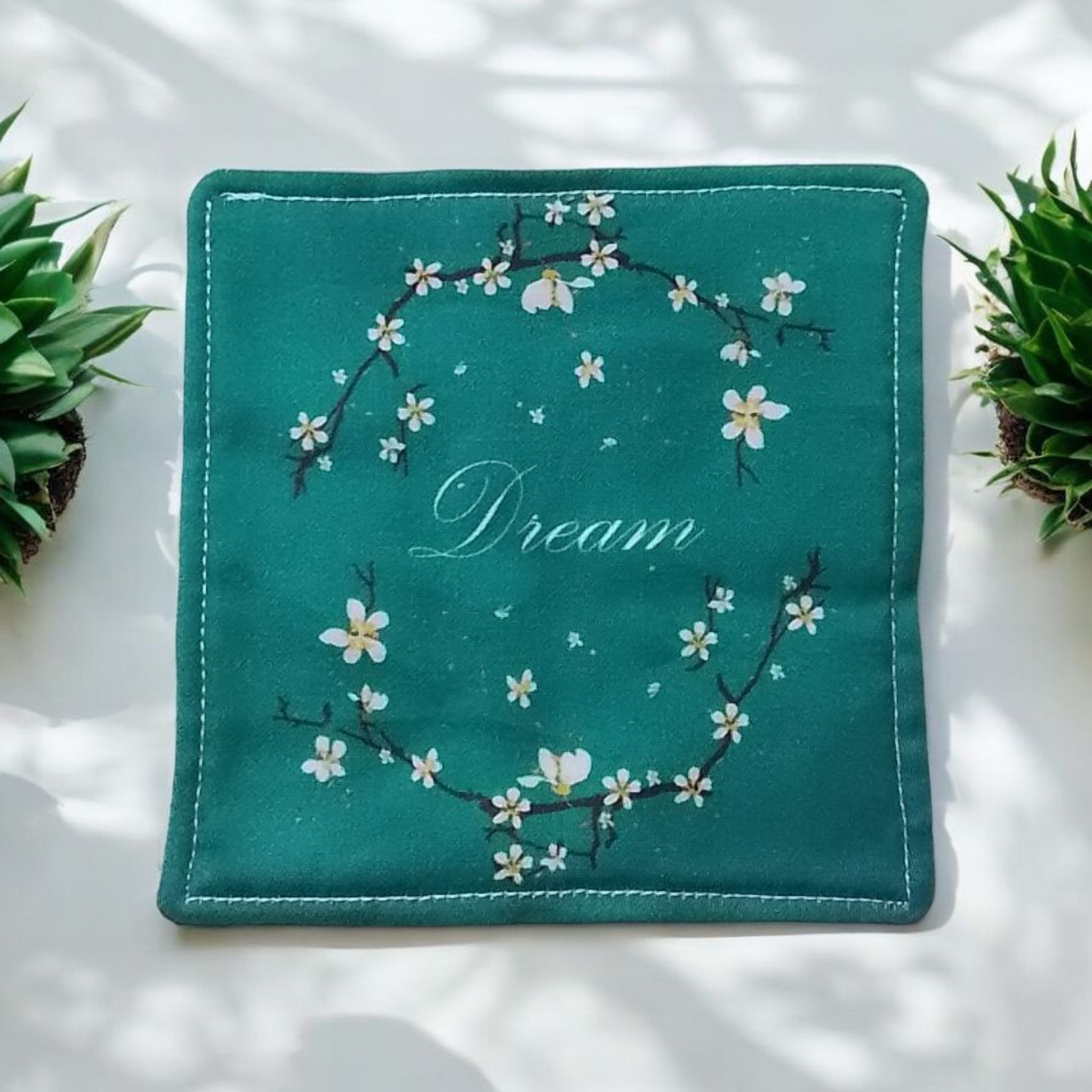 Lot de 4 lingettes démaquillantes lavables - Motif " I love you " – Image 4