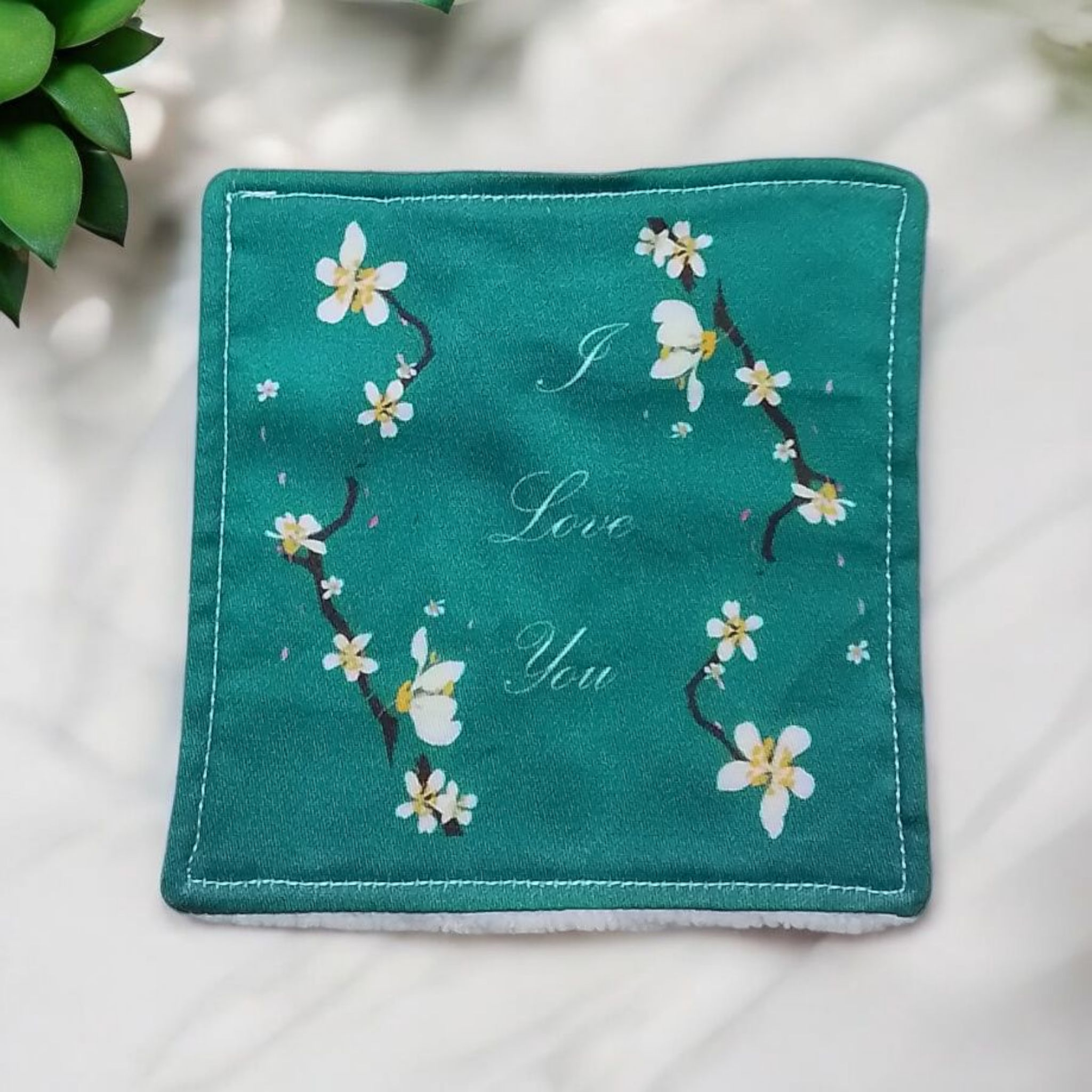 Lot de 4 lingettes démaquillantes lavables - Motif " I love you " – Image 2