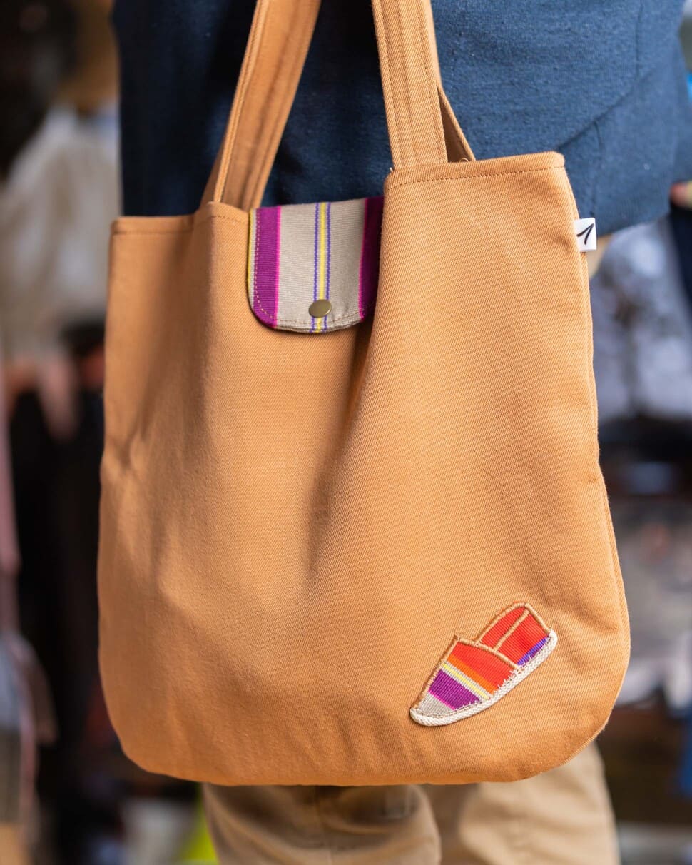 Tote bag toile basque noix avec rabat rayé espadrille