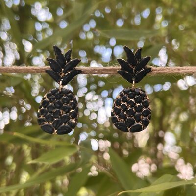 Boucles d’oreilles « Ananas » en pâte polymère, noir et or