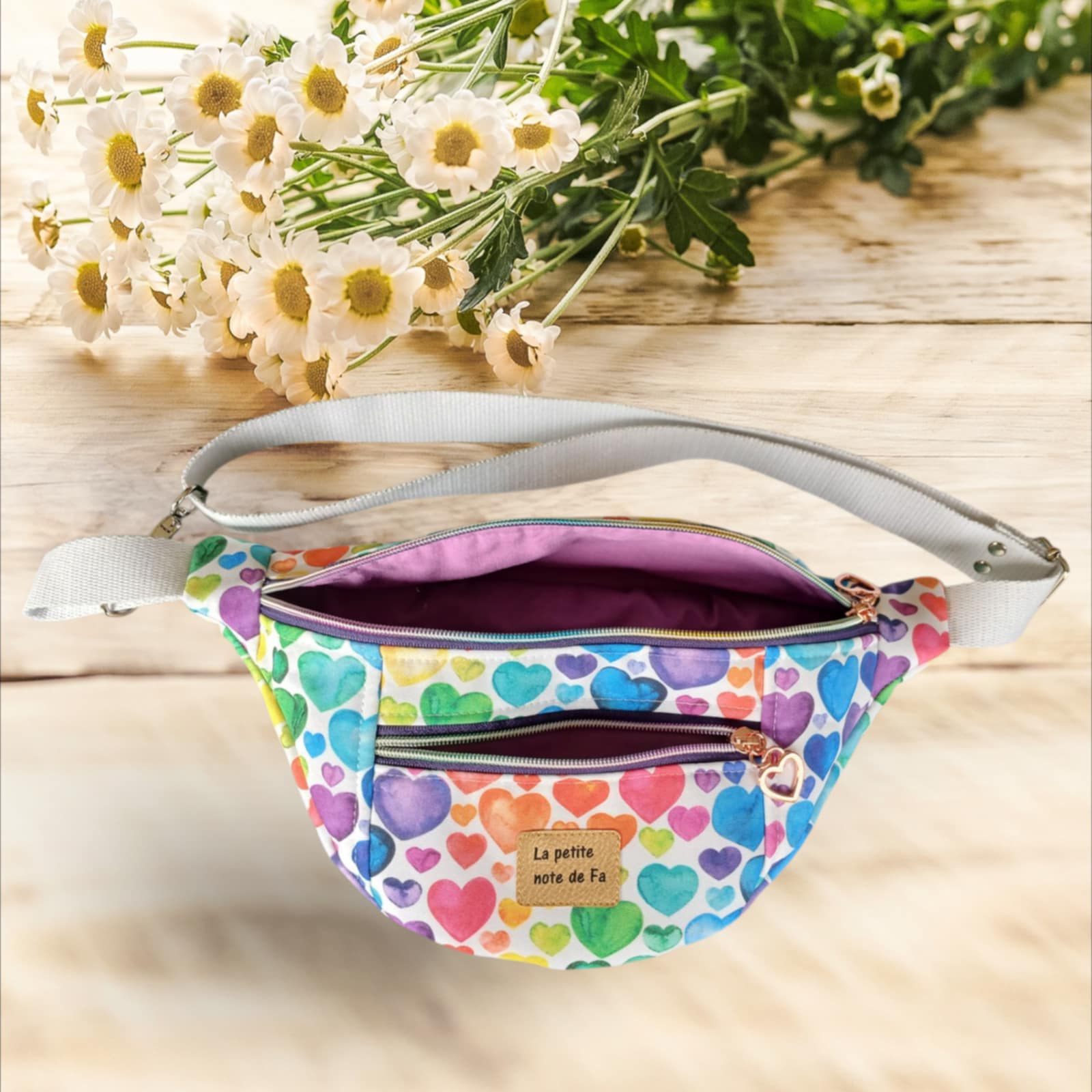 Sac banane Coeurs – Image 2