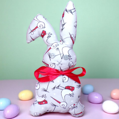 Lapin de Pâques, décoration, pièce unique, modèle cigognes sur fond gris