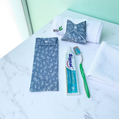 Etui pour brosse à dents et dentifrice nomade en coton biologique, pochette à savon offerte modèle au choix