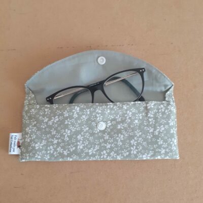Étui pour protéger vos lunettes de vue ou de soleil.
