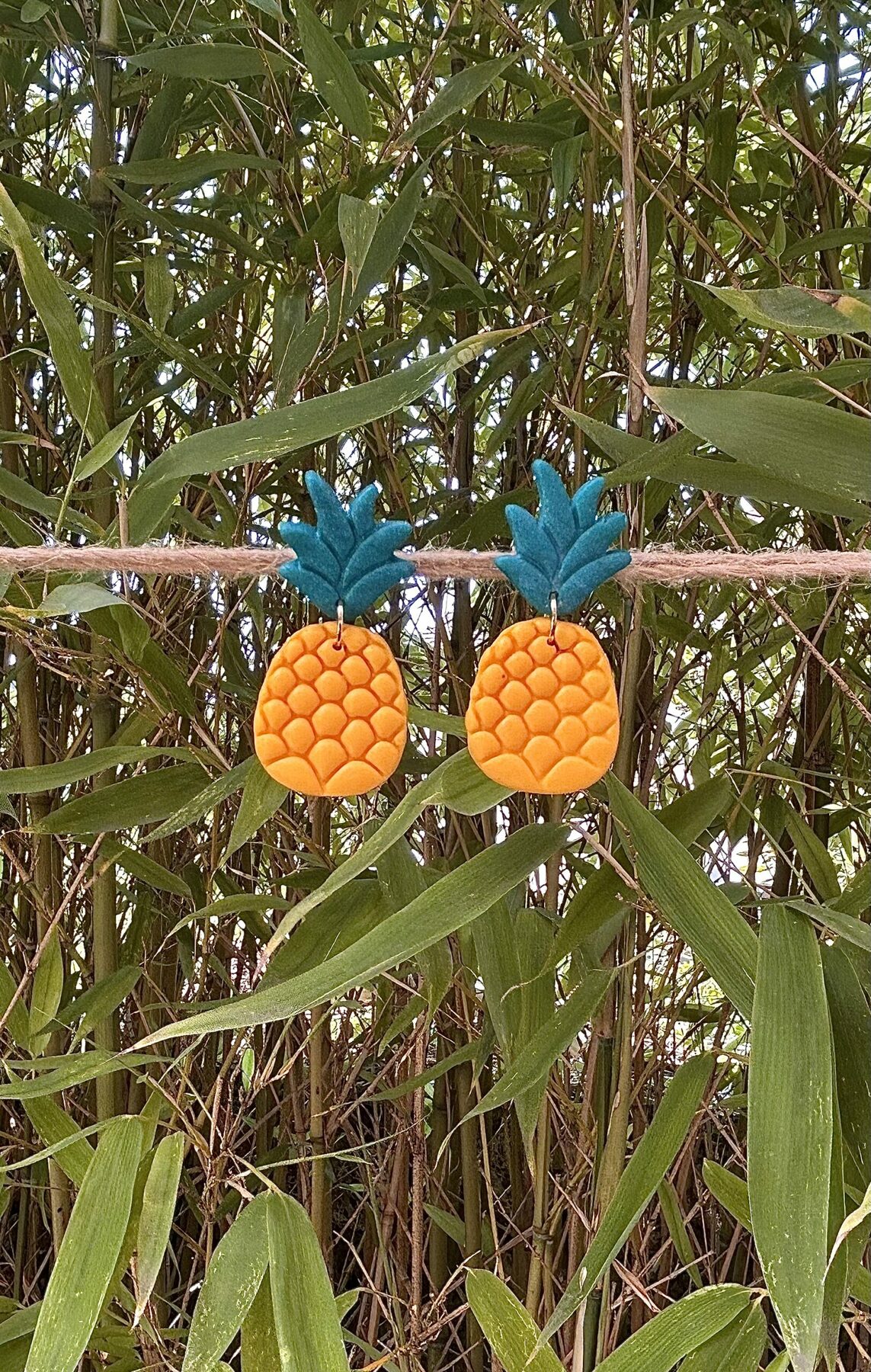 Boucles d’oreilles « Ananas » en pâte polymère, jaunes et vertes