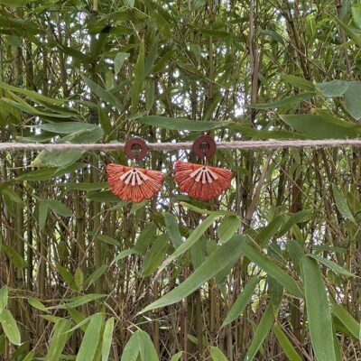Boucles d’oreilles « Éventail », en pâte polymère orange doré