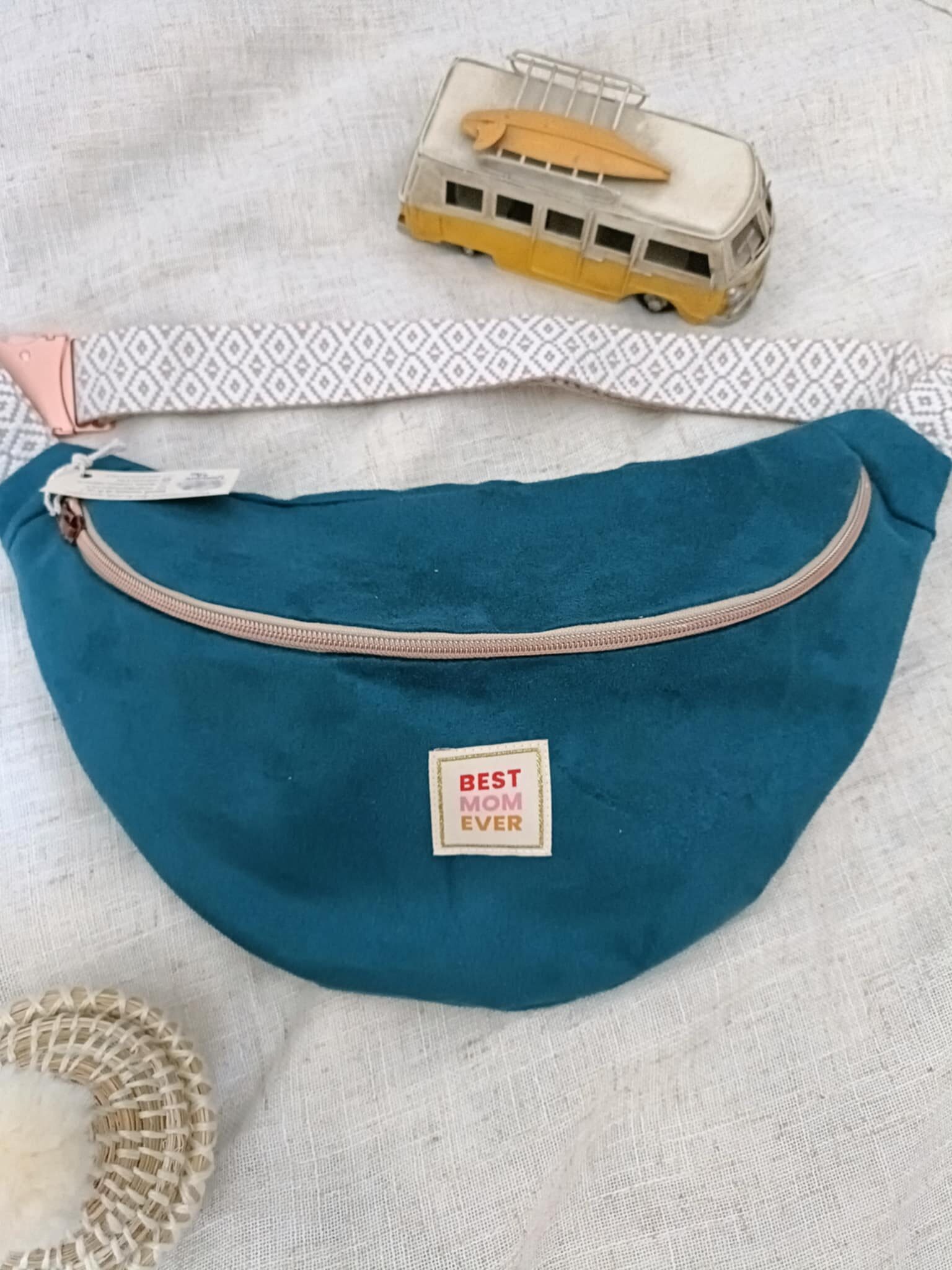 Banane femme bleu pétrole