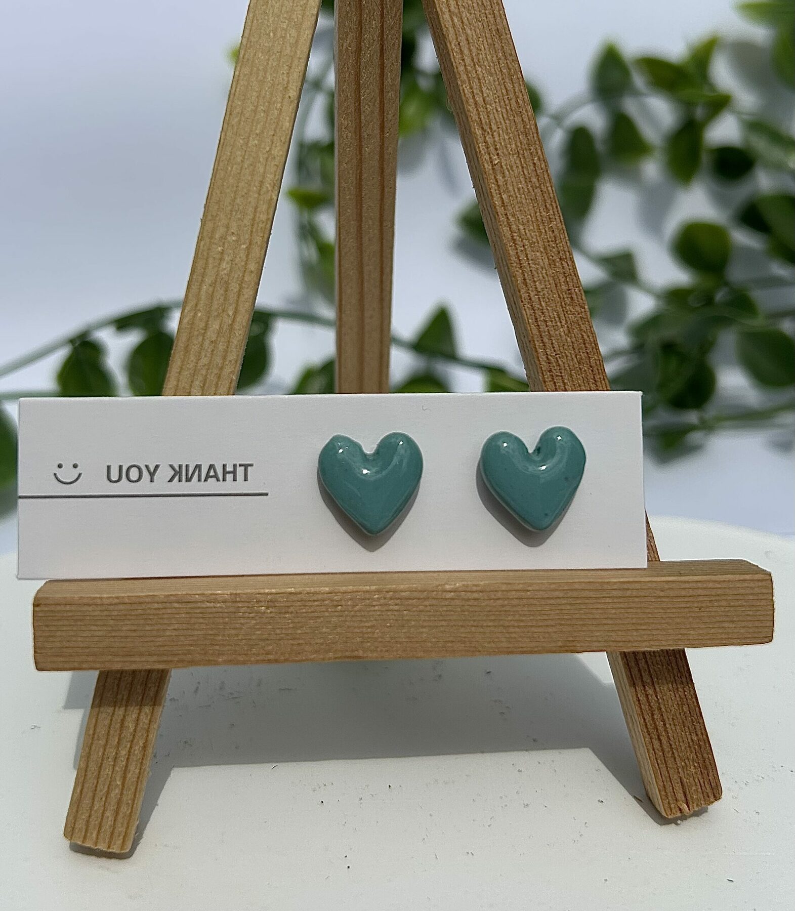 Boucles d’oreilles « Mon petit cœur » en pâte polymère vert tendre