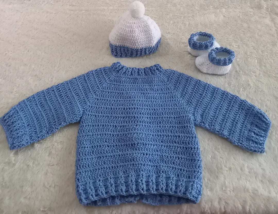 Ensemble au crochet gilet, chaussons et bonnet pour bébé – Image 3