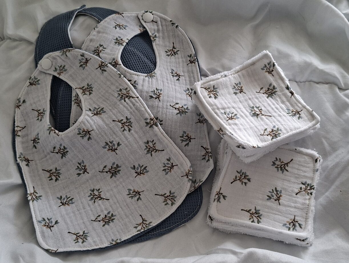 Kit naissance Bavoirs et Lingettes pour bébé