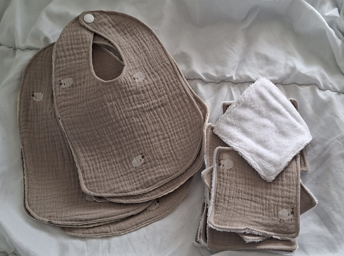 Kit naissance Bavoirs et Lingettes pour bébé – Image 4