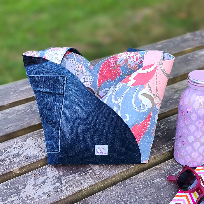 Sac Tulipe en jean et tissu fleuri upcyclés - Camellie et Léon