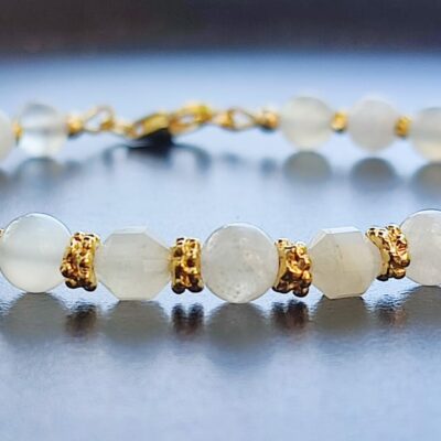 Bracelet chic et raffiné en Pierre de Lune sur Gold Filled 14K