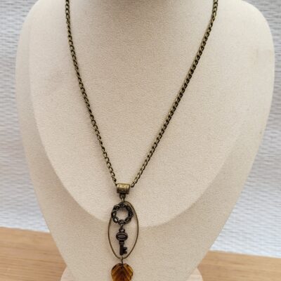 Collier pendentif clé et feuille
