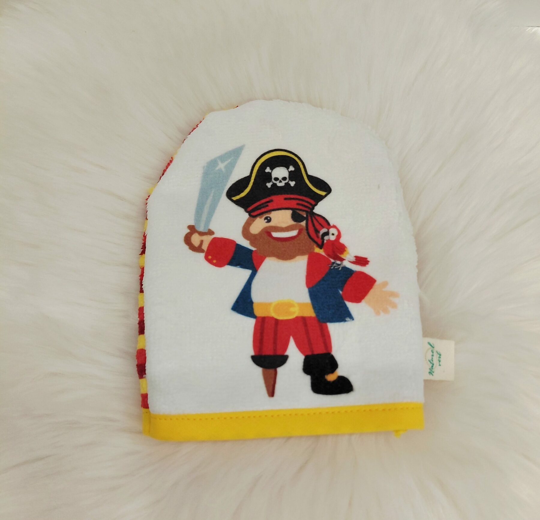 Mini-gants enfant en éponge de bambou – Fait main, motif pirate 🏴☠️ – Image 3