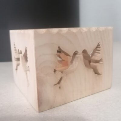 Photophore en pin cembro "les deux tourterelles"