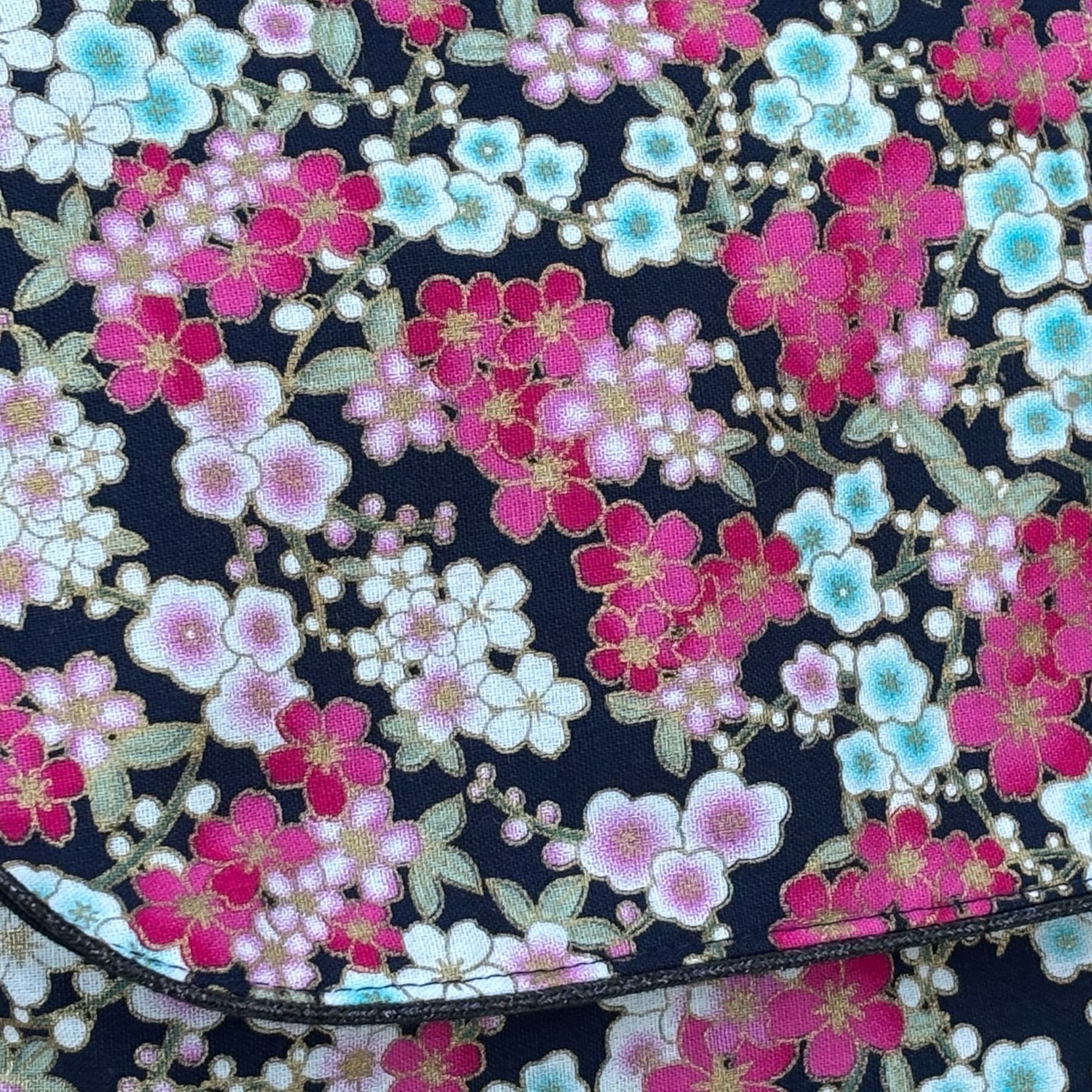 đș Sac Besace "Pâtite Poulette" â Fleurs de Cerisier- CrĂ©ation artisanale Française â Image 2