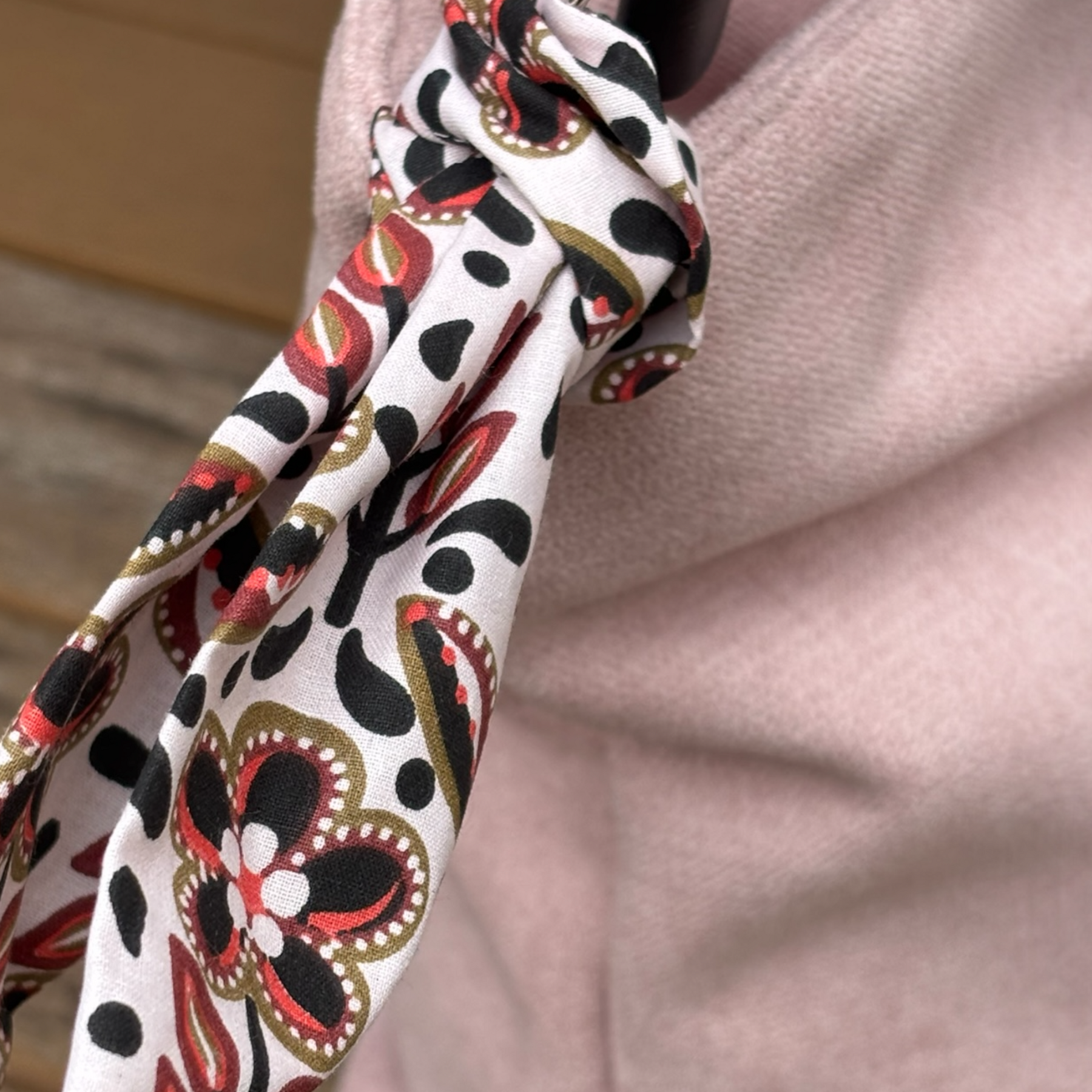đž Sac Cabas "Pâtite Poulette" â Velours Rose PoudrĂ© et Anse en Cuir - CrĂ©ation artisanale française â Image 3