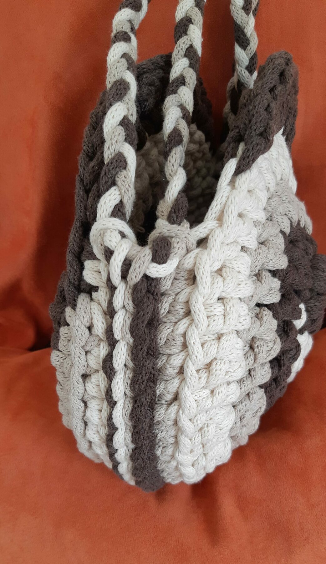 Sac à main spirale tricolore au crochet